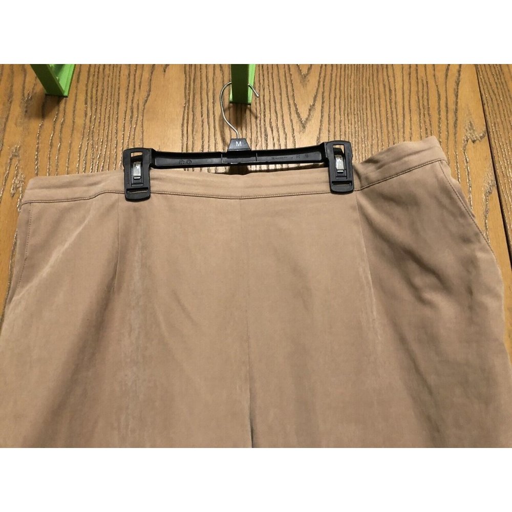 Alfred Dunner Pants Womens Size 18W Brown Faux Seude Lined 27" Inseam - Picture 2 of 10